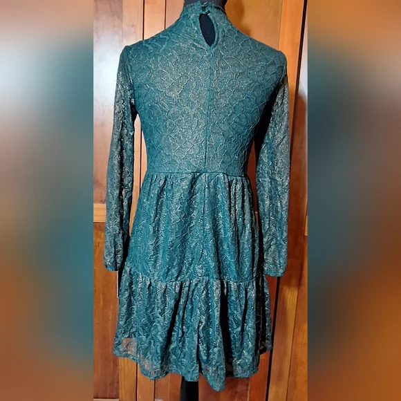 🎡NWT ART CLASS long sleeve midi dress. Size L (10-12) - Picture 4 of 12